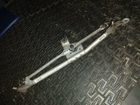 Fiat Punto 176 - táhla stěračů