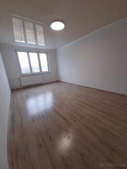 Prodám 1+1 v Lokti u Karlových Varů - 1