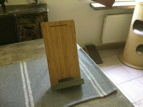 Stojan na kuchařku 200,-Kč