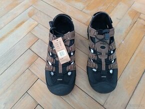 Nové pánské boty / sandály Umbro vel 43