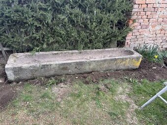 Pískovcové koryto - květináč