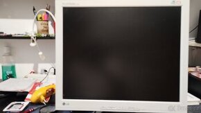prodám funkční monitor LCD - FLATRON - jen v Brně- 300kč