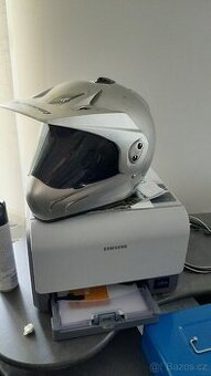 Přilba na enduro nebo čtyřkolku - 1