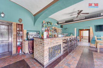 Pronájem restaurace, stravování, 339 m², Praha, ul. Nádražní - 1