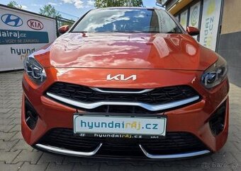 Kia Cee´d 1.5-GT-Line-ZÁRUKA-PAMĚŤ SED.