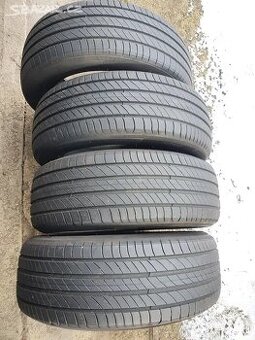 Prodám hezkou sadu starších letních pneu 205/55R17