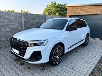 AUDI Q7 S-LINE BLACK PACKET