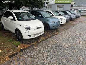 Fiat 500E různé barvy