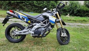 Aprilia dorsoduro 750