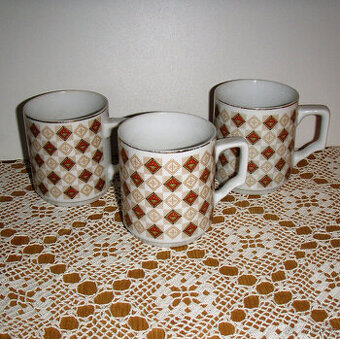 HRNKY PORCELÁNOVÉ