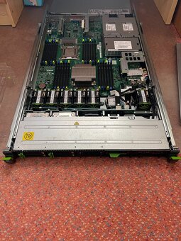 Fujitsu Primergy RX200S8,2xIntel Xeon,160 GB RAM,4x450GB HDD
