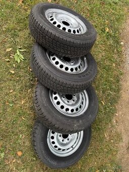 Dodávkové zánovní zimní pneu 205/75 R16 C s disky - 1