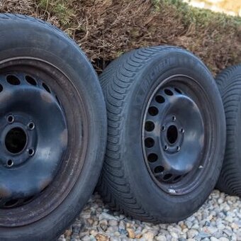 Sada zimních pneu Michelin Alpin 5 195/65 R15, včetně disků