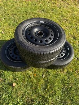 Plechová zimní kola Ford - 1