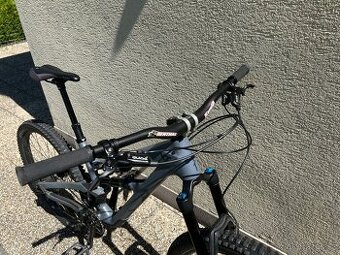 Prodám celoodpružené kolo YT jeffsy