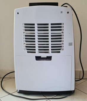 Odvlhčovač SAKURA SPD 10R-SDE