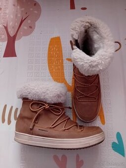 Dívčí zimní kotníkové boty zn. GEOX vel. 39