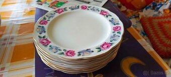 Ploché dezertní talíře s motivem růží