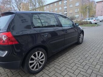 Volkswagen Golf 5 1.9 TDI-77Kw