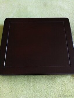 Dřevěná etuje na mince