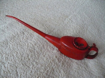 Retro kovová olejnička