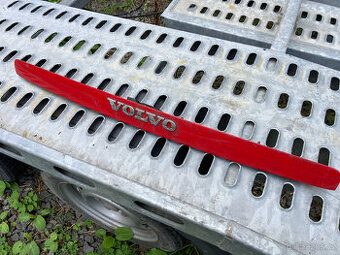 Volvo V50 - lišta na 5. dveře