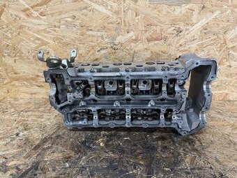 PRAVÁ HLAVA VÁLCŮ MERCEDES 3.0 CDI  A6420100821