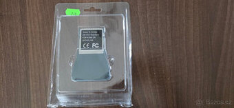 Adaptér na karty a další drobnosti