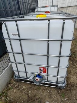 IBC nádrže 1000L