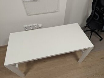 Dva dětské rostoucí stoly IKEA Pahl