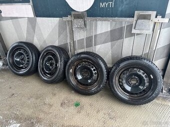 5x100 r15 185/60/15 zimní pneu dunlop.