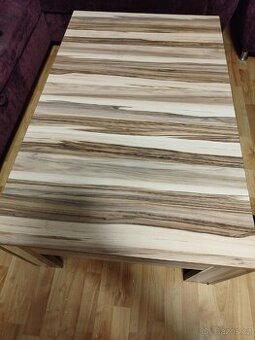 Konferenční stolek