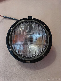 Moskvič 408 - přední světlomet