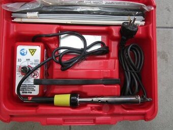 Svářečka na plasty