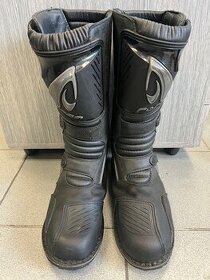 19. Moto boty FORMA TERRA EVO černé 47