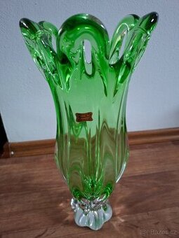 Váza skleněná .