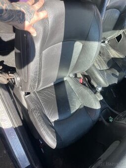 Interiér Peugeot 206 cc