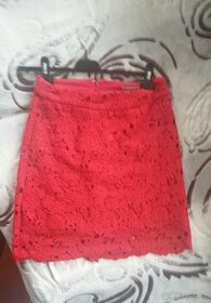 Červená krajková sukně zn. Orsay, vel.34 - 1