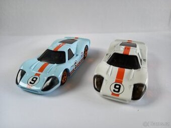 HOT WHEELS - 1967 FORD GT40 Mk.IV -GULF -POZRI DETAILNÉ FOTO