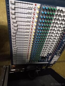 Prodám mix pult Soundcraft Signature22 + case