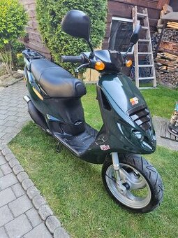 Skůtr 50 Piaggio 2T