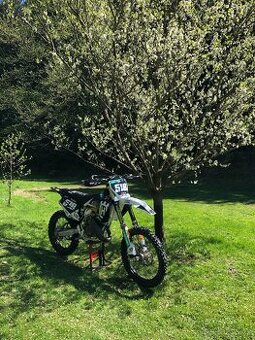 Husqvarna tc 125 2021 Ktm sx 125