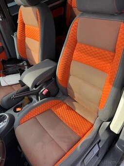 Vw touran 2010 interiér