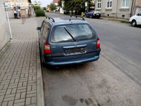 Opel Vectra 1997 různé díly motor 1,6 16V