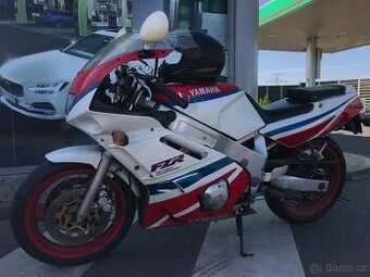 Yamaha FZR 600 3HE oldschool