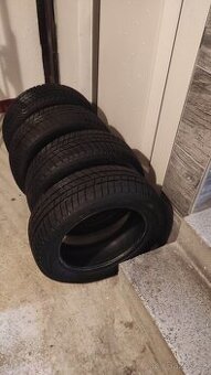 Prodám celoroční pneumatiky 4ks Barum Polaris 5