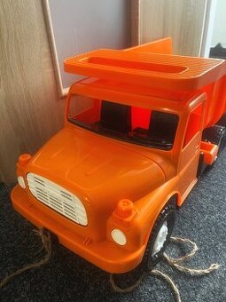 Tatra auto