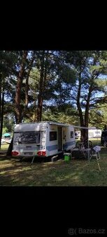 Karavan Hobby 460