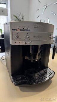 Automatický Kávovar DeLonghi Magnifica