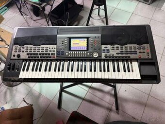 Yamaha PSR-9000 V2 61-Key Arranger Workstation
